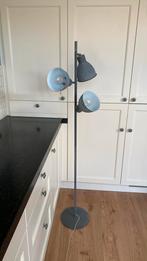 Mooie grijze metalen staande schemerlamp, Ophalen, Zo goed als nieuw, 150 tot 200 cm