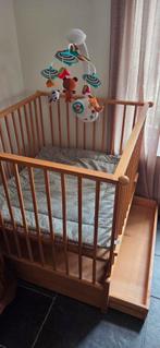 Houten Box met Kleed en Mobiel, Kinderen en Baby's, Ophalen, Gebruikt, Vierkant, Lade