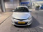 Hyundai i20 1.2I 5-DRS 2012 Grijs, 450 kg, 4 cilinders, Origineel Nederlands, Handgeschakeld