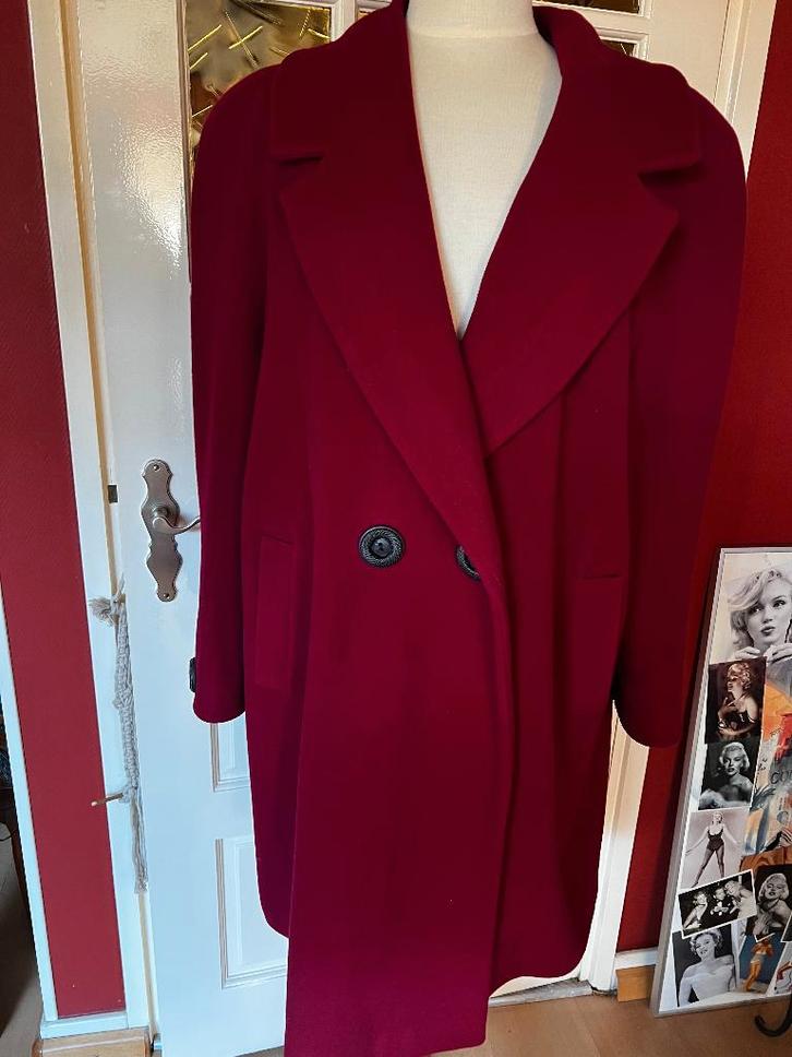 bordeaux rode wollen mantel, Kleding | Dames, Jassen | Winter, Zo goed als nieuw, Maat 42/44 (L), Rood, Ophalen of Verzenden