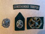 NL collectie GENEESKUNDIGE TROEPEN, Verzamelen, Militaria | Algemeen, Verzenden, Landmacht, Nederland, Embleem of Badge