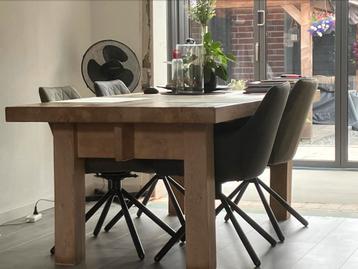 Massief licht eiken eettafel 2 x 1 mtr beschikbaar voor biedingen