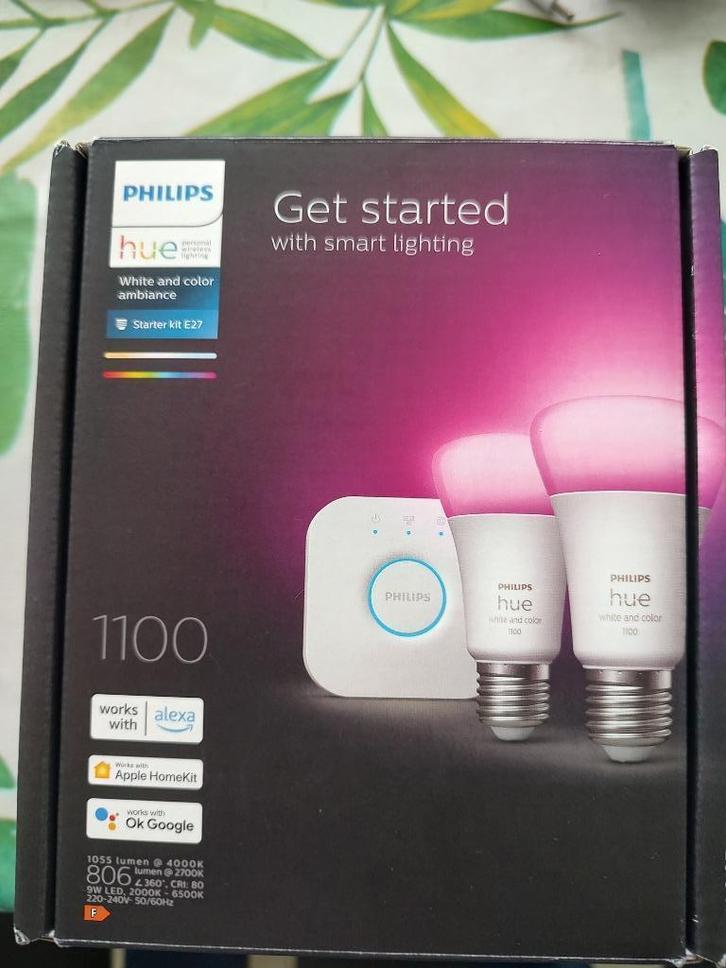 Philips Hue Starter Kit 2 X White And Color + Hub nieuw, Huis en Inrichting, Lampen | Losse lampen, Nieuw, Led-lamp, Minder dan 30 watt