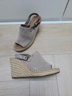 TOMS Sleehakken - Maat 38, Zo goed als nieuw, TOMS, Grijs, Sandalen of Muiltjes
