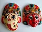 2 Kleurrijke Nepalees handgemaakte Hindoeïstische maskers, Ophalen