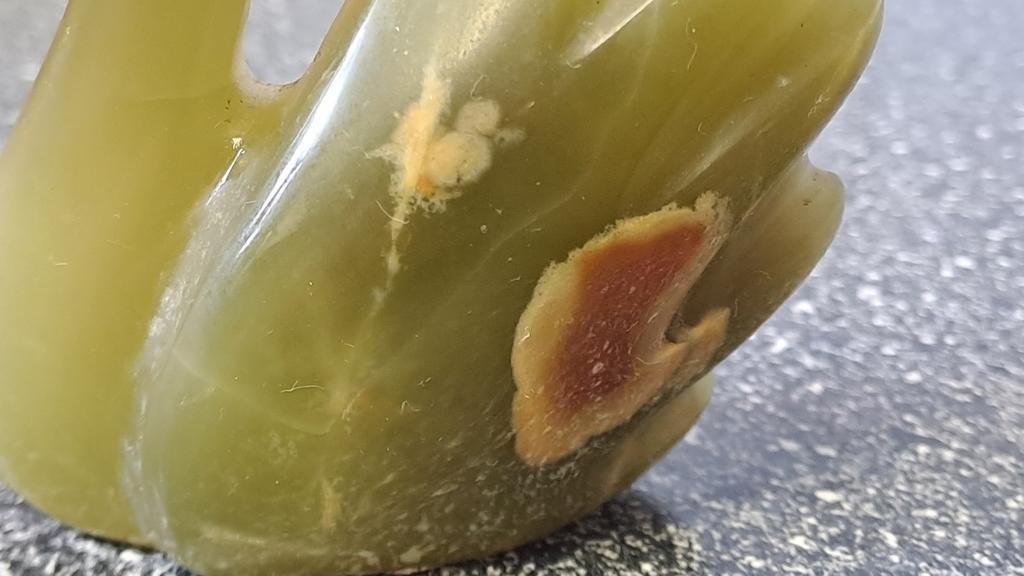 Vintage stenen zwaan beeldje, Tuin en Terras, Tuinbeelden, Dierenbeeld, Steen, Gebruikt, Onbekend