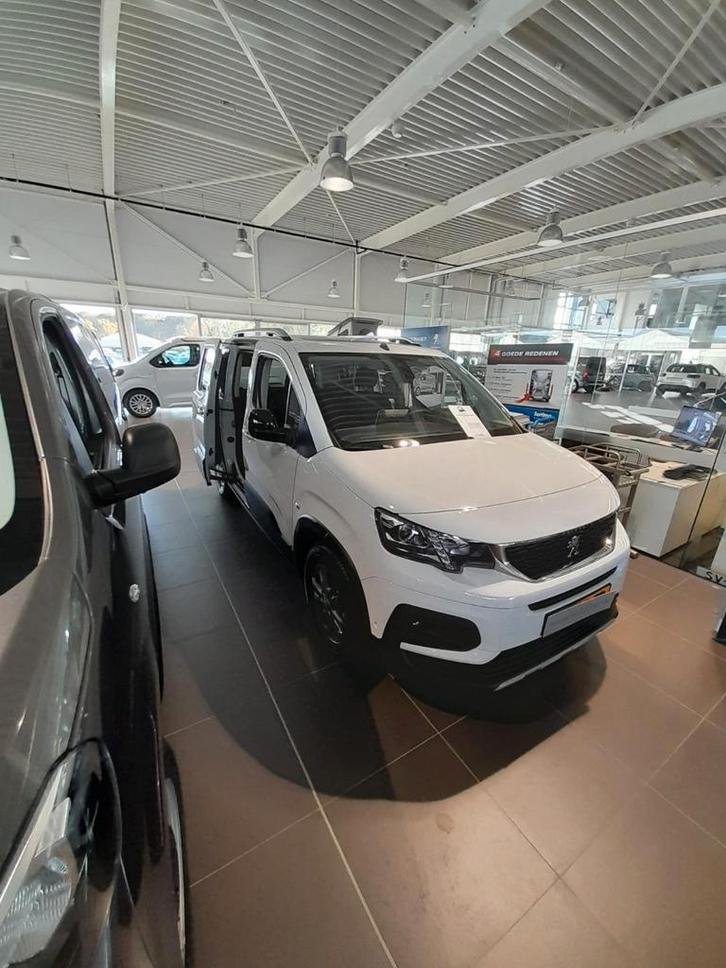 Peugeot Rifter 50kWh 136pk 2022 Wit, Auto's, Peugeot, Particulier, Rifter, Elektrisch, MPV, Automaat, Geïmporteerd, Wit, Voorwielaandrijving