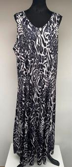 Superleuke wit/zwarte lange jurk Made in Italy 50/52, Kleding | Dames, Grote Maten, Jurk, Ophalen of Verzenden, Wit, Zo goed als nieuw