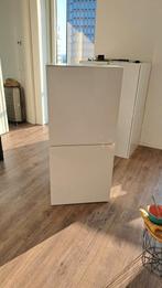 IKEA BESTÅ kastcombinatie – 2 kubussen  - wit, Ophalen, Zo goed als nieuw