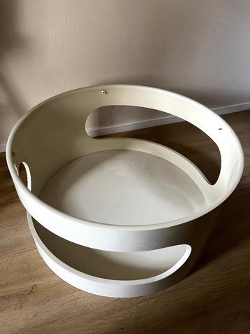 vintaage bijzettafel opal mobel tafel retro luna mobe beschikbaar voor biedingen