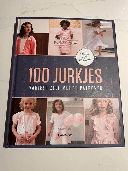 100 jurkjes - Evelien Cabie - als nieuw, Boeken, Hobby en Vrije tijd, Zo goed als nieuw, Borduren en Naaien, Ophalen of Verzenden