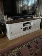 Tv meubel onder lat beschadigd, Ophalen