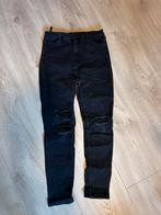 Bershka ripped high waist jeans maat 40, Ophalen of Verzenden, Zo goed als nieuw, Zwart, W30 - W32 (confectie 38/40)