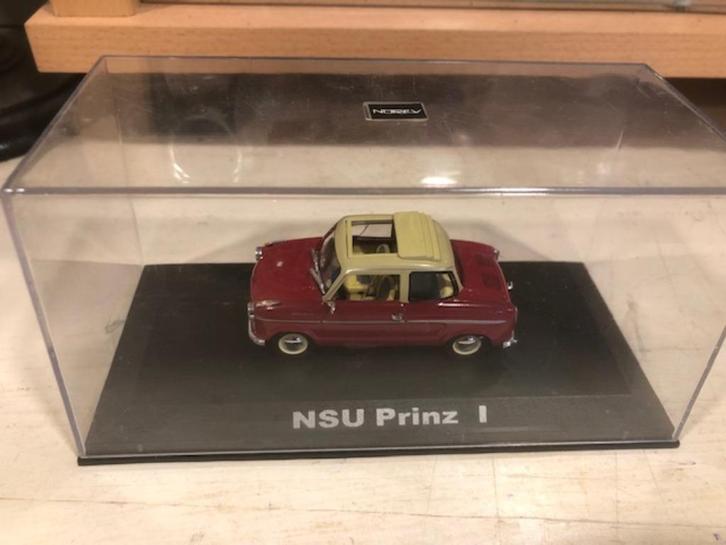 1:43  NSU Prinz I B. 1959 Rood Norev, Hobby en Vrije tijd, Modelauto's | 1:43, Gebruikt, Auto, Norev, Ophalen of Verzenden