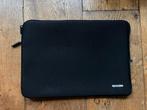 17” Incase Laptophoes, Computers en Software, Laptophoezen, Ophalen of Verzenden, 17 inch of meer, Zo goed als nieuw