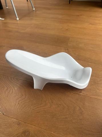 Babyzitje voor in bad.- van Luma badset beschikbaar voor biedingen