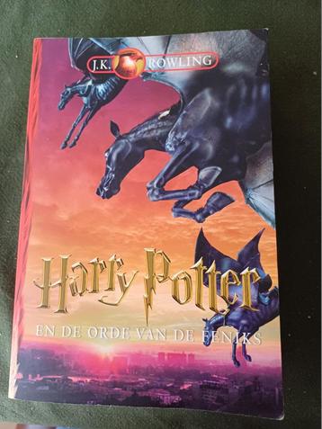 Harry Potter en de orde van de Feniks.Paperback beschikbaar voor biedingen