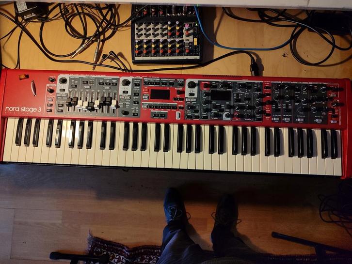 Nord Stage 3 compact 73 toetsen, Muziek en Instrumenten, Synthesizers, Zo goed als nieuw, Overige aantallen, Overige merken, Ophalen of Verzenden