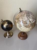 Decoratieve Wereldbollen 2x Antieke Stijl Hout en Metaal, Huis en Inrichting, Woonaccessoires | Wereldbollen, Eu, Eu, Ophalen of Verzenden