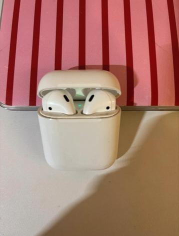 AirPods  beschikbaar voor biedingen