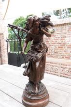 La faneuse Auguste Moreau Medaille D'Or 1834-1917 sculpture, Ophalen