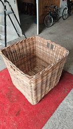 Grote rieten mand, Ophalen, Gebruikt, Mand, Riet