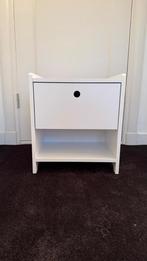 Peuter nachtkastje Petit Amelie, Huis en Inrichting, Ophalen, Minder dan 45 cm, Zo goed als nieuw, Minder dan 55 cm