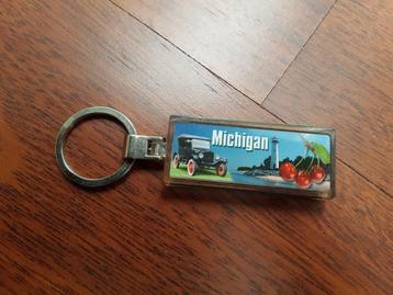 Sleutelhanger vrachtwagen uit Michigan met I love you beschikbaar voor biedingen