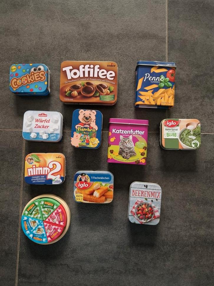 Houten speelgoedkeuken eten in blikjes, Hobby en Vrije tijd, Gezelschapsspellen | Kaartspellen, Zo goed als nieuw, Ophalen of Verzenden