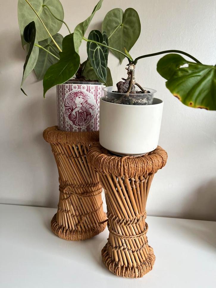 2 Vintage Rotan Touwkrukjes Plantenetagere Boho Ibiza Style, Huis en Inrichting, Krukjes, Zo goed als nieuw, Overige materialen
