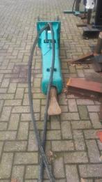 Sloop hamer .  Prikker