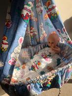 Vintage Babybedje met Pop, Ophalen of Verzenden, Gebruikt, Babypop