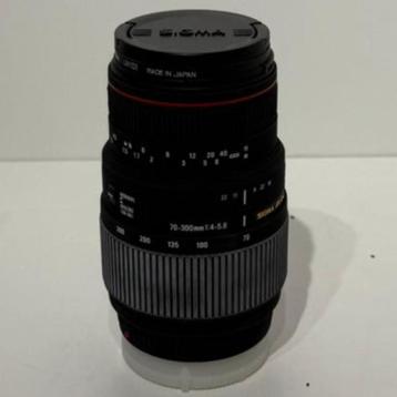 Sigma 70-300mm f/4-5.6 APO DG Macro Lens Voor Sony beschikbaar voor biedingen