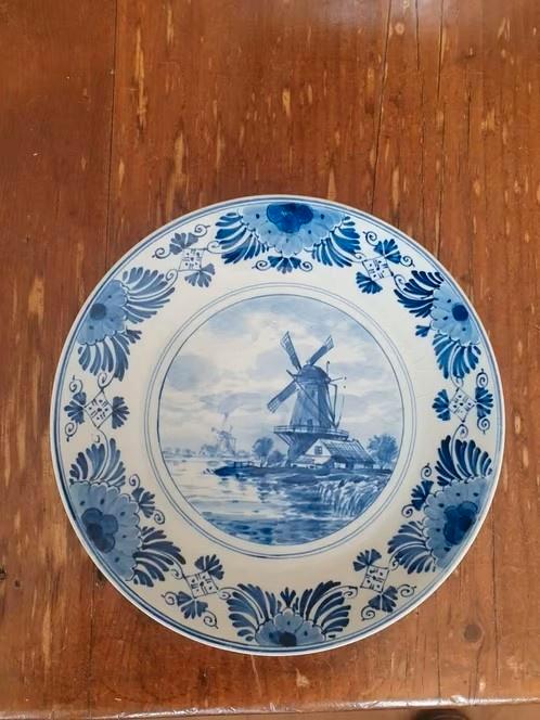 wandbord Porceleyne Fles molen gesigneerd en jaarteken, Antiek en Kunst, Antiek | Wandborden en Tegels, Ophalen
