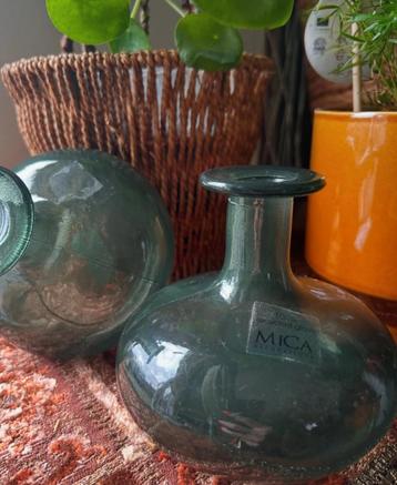 2 Mica Decoratie Bolvaasjes Groen/Blauw beschikbaar voor biedingen