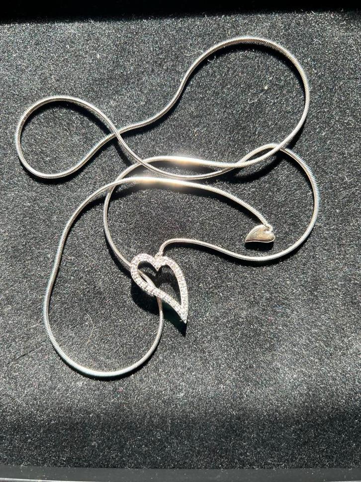 Nieuwe zilveren ketting (925) met hanger van strass hart, Sieraden, Tassen en Uiterlijk, Kettingen, Nieuw, Zilver, Met hanger