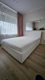 Witte bed met 4 lades en met matras in zeer goede staat., Huis en Inrichting, Slaapkamer | Bedden, Ophalen, Wit, Tweepersoons