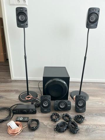 Logitech Z906 perfect condition! + 2 stands + optical cable beschikbaar voor biedingen