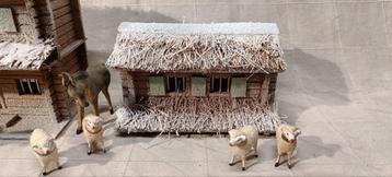 Klein Besneeuwd Kersthuisje Hout - Decoratief beschikbaar voor biedingen
