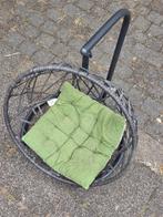 Hangei voor katten, Ophalen