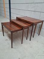 Vintage Nesting tables, Huis en Inrichting, Tafels | Bijzettafels, Ophalen of Verzenden, Zo goed als nieuw, Rechthoekig, Minder dan 55 cm