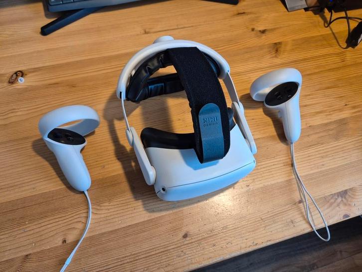 Meta Quest 128 gb VR bril, Kiwi headstrap en TP link cable, Spelcomputers en Games, Virtual Reality, Zo goed als nieuw, Overige platformen