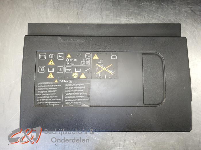 Accu afdekkap van een Fiat Talento, Auto-onderdelen, Accu's en Toebehoren, Fiat, Gebruikt, 3 maanden garantie, Ophalen of Verzenden