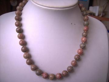 Een mooie Jaspis edelstenen ketting beschikbaar voor biedingen