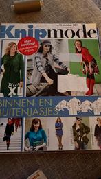 Knipmode 10-2011, Hobby en Vrije tijd, Kledingpatronen, Ophalen of Verzenden, Zo goed als nieuw, Knipmode