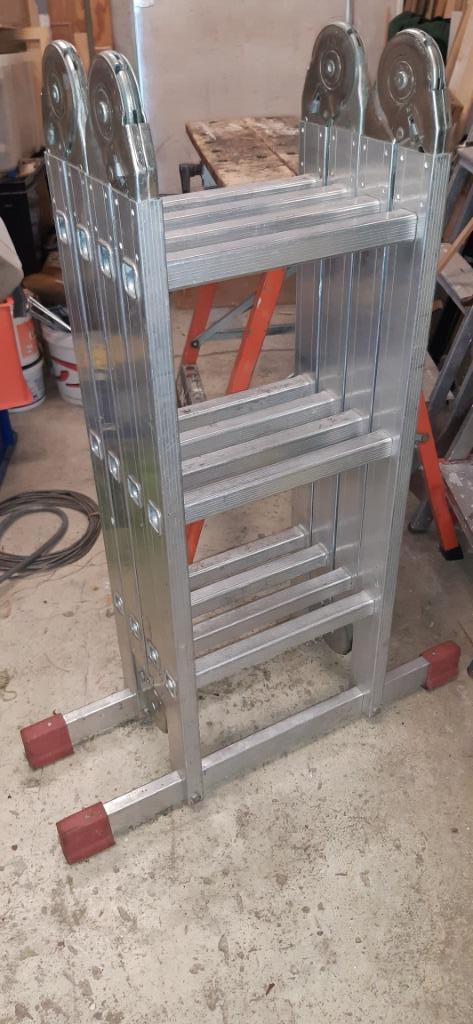 inklapbare, multifunctionele vouwladder, Doe-het-zelf en Verbouw, Ladders en Trappen, Zo goed als nieuw, Ladder, 2 tot 4 meter