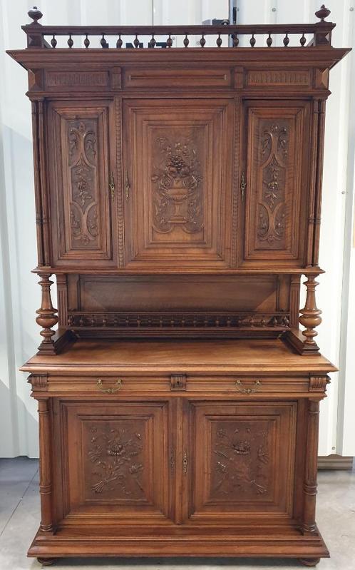 Antieke Henry Deux Franse Kast XIX eeuw. Levering mogelijk., Antiek en Kunst, Antiek | Meubels | Kasten, Ophalen