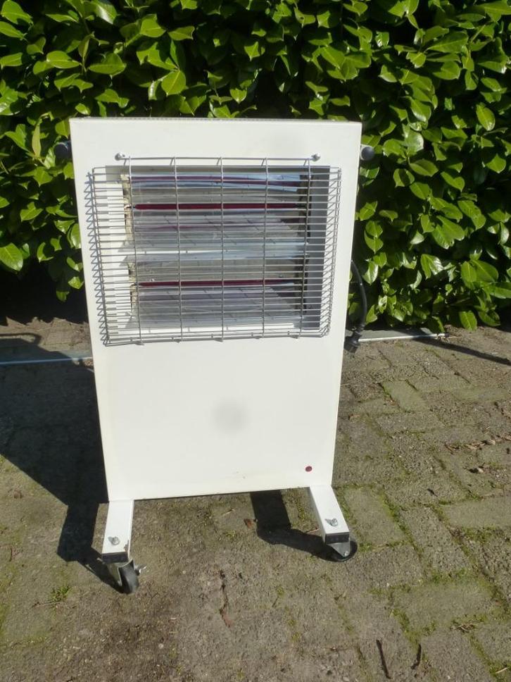 Infrarood elektrische heater, Doe-het-zelf en Verbouw, Verwarming en Radiatoren, Gebruikt, Overige typen, 800 watt of meer, 80 cm of meer