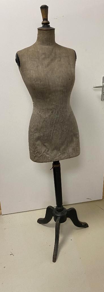 antieke paspop Girard Paris, Hobby en Vrije tijd, Naaien en Fournituren, Gebruikt, Paspop, Ophalen