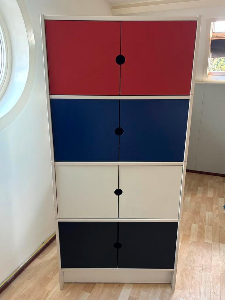 Fritz Hansen Kast, Huis en Inrichting, Kasten | Boekenkasten, Gebruikt, 50 tot 100 cm, 150 tot 200 cm, 25 tot 50 cm, Met deur(en)